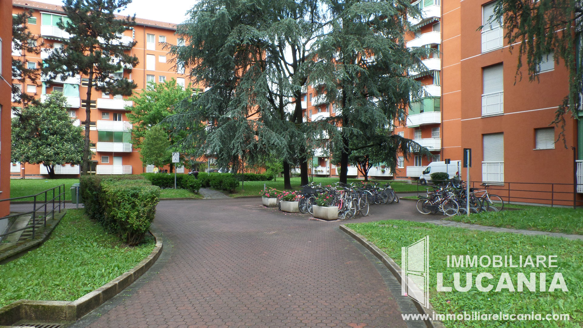 Foto 5 trilocale Via Sordello Milano