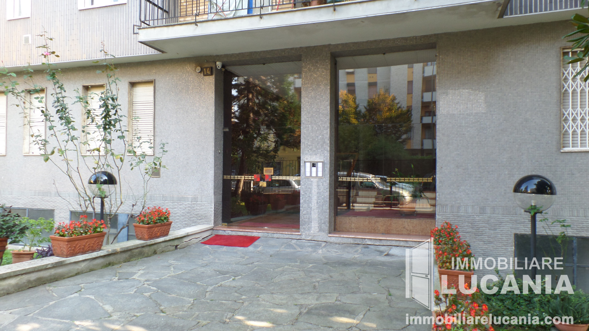 Ingresso condominiale