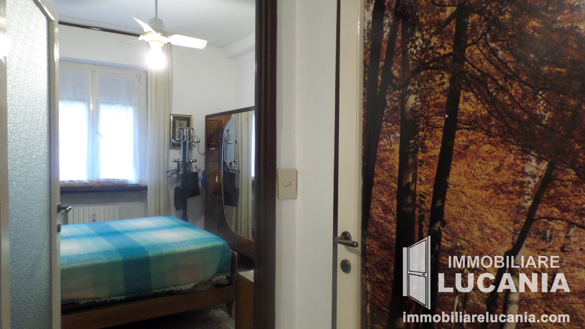 camera con finestra