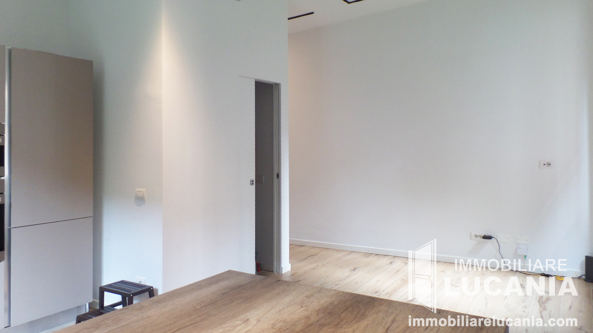 Foto soggiorno verso ingresso