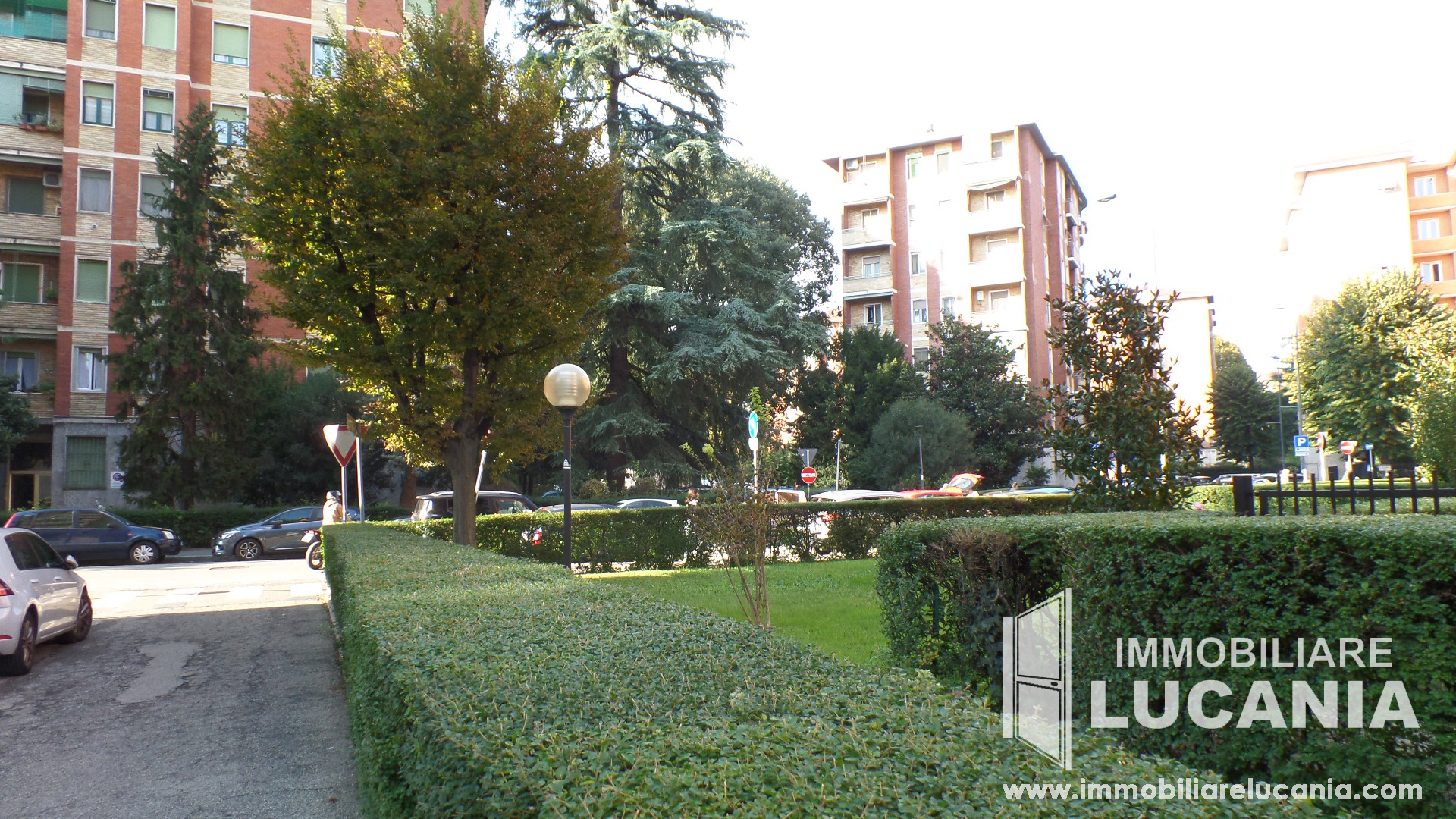 Foto Esterno stabile Via Martinengo Milano