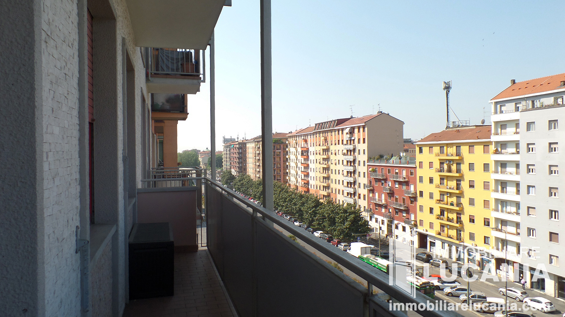 Vista città dalla balconata verso viale Lucania